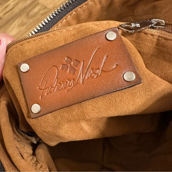 PATRICIA NASH Cassini 100% LEATHER Wristlet in Tooled Turquoise / Brown P349133 - Picture 7 of 8